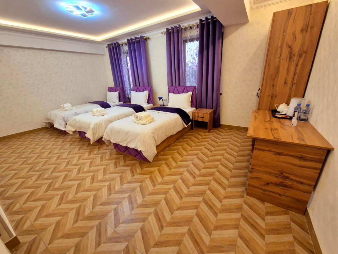 Samarkand Imron Hotel ภายนอก รูปภาพ