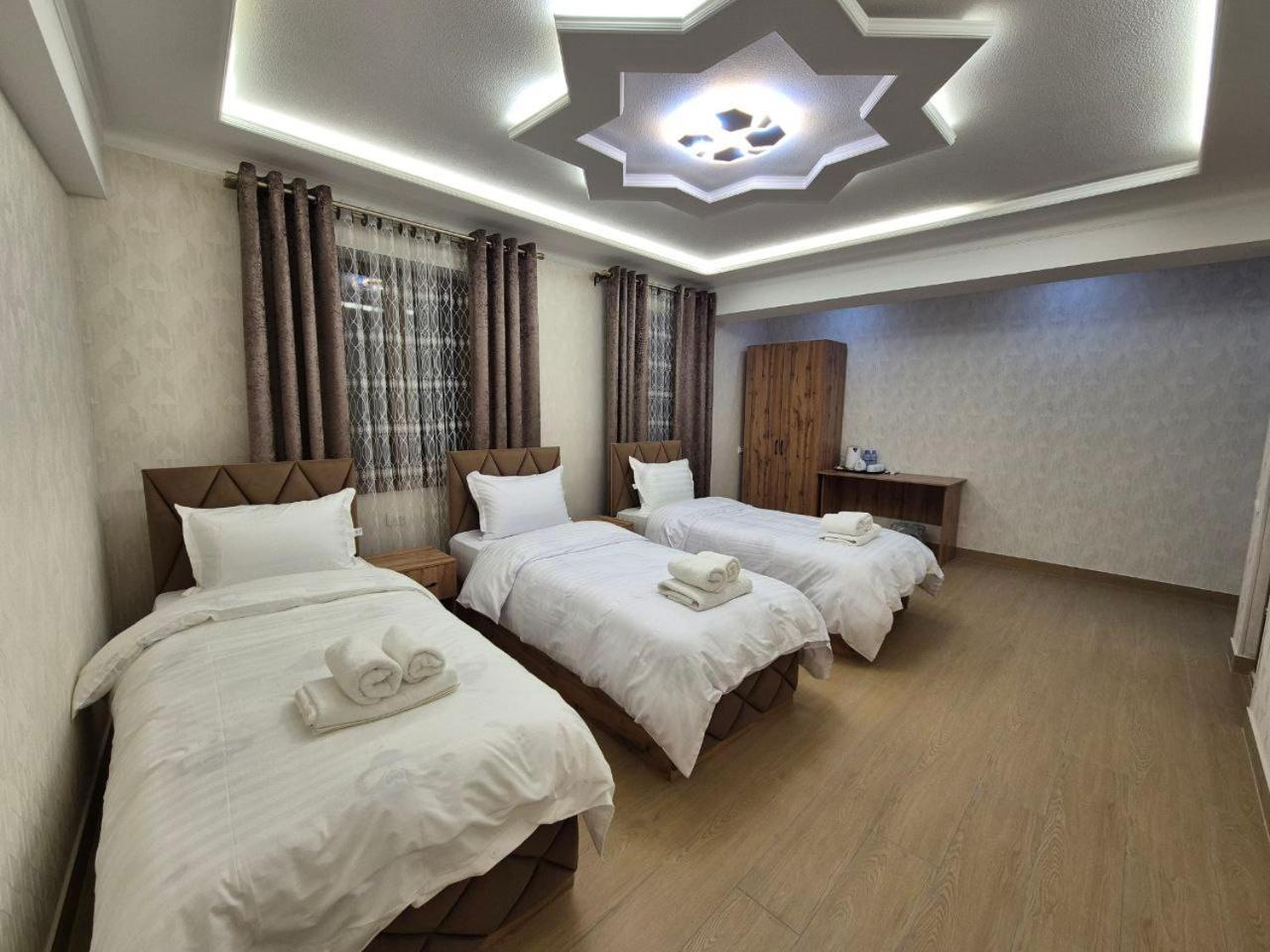 Samarkand Imron Hotel ภายนอก รูปภาพ