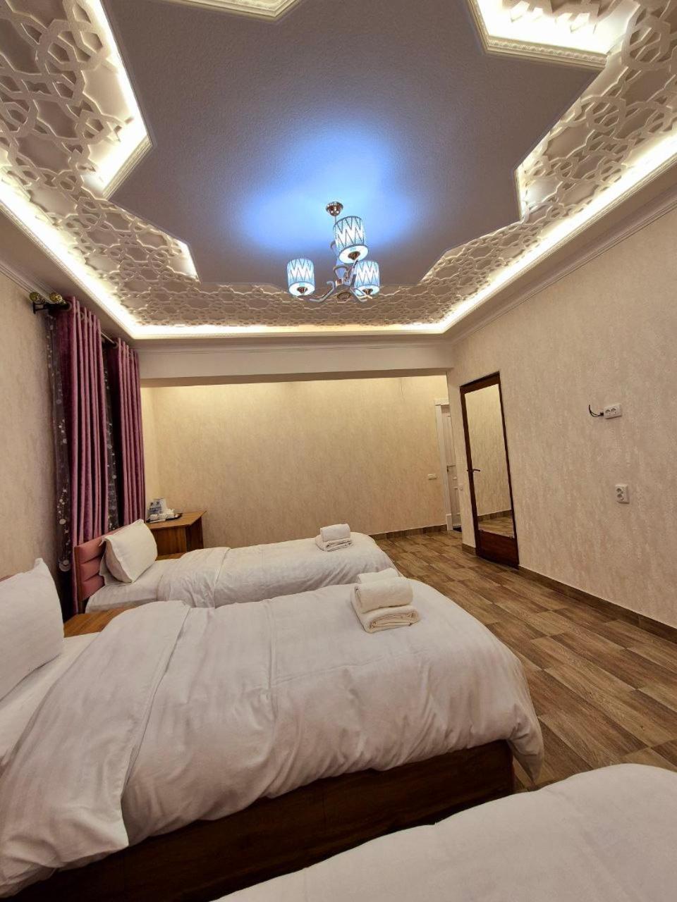 Samarkand Imron Hotel ภายนอก รูปภาพ