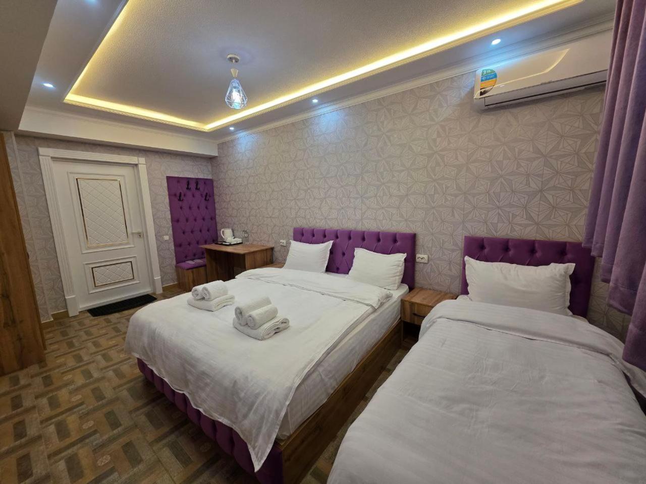 Samarkand Imron Hotel ภายนอก รูปภาพ